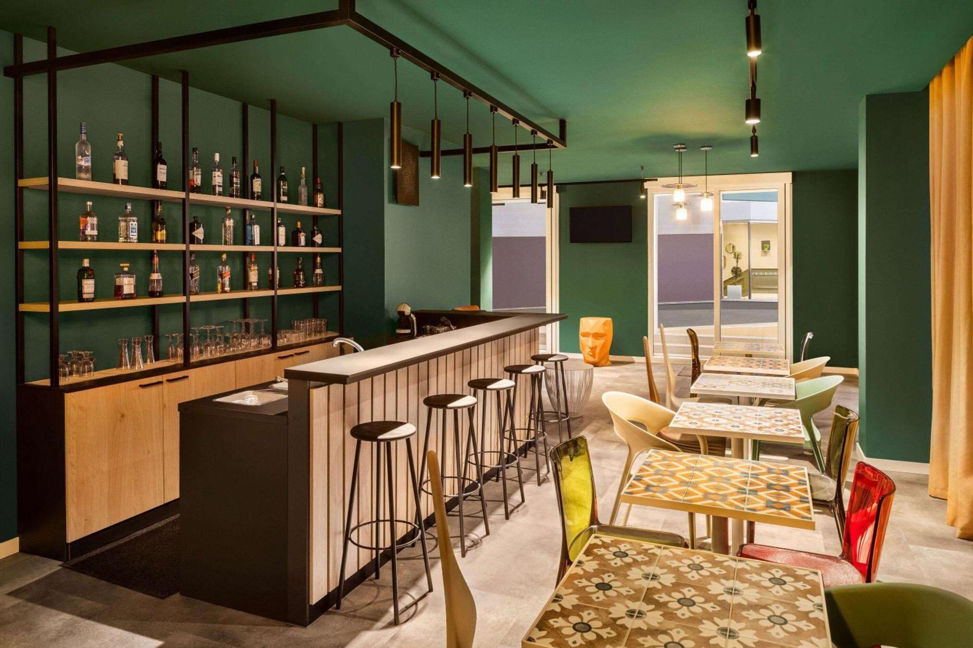 Quadro Hotel, Trademark Collection By Wyndham Saint Julian's Luaran gambar