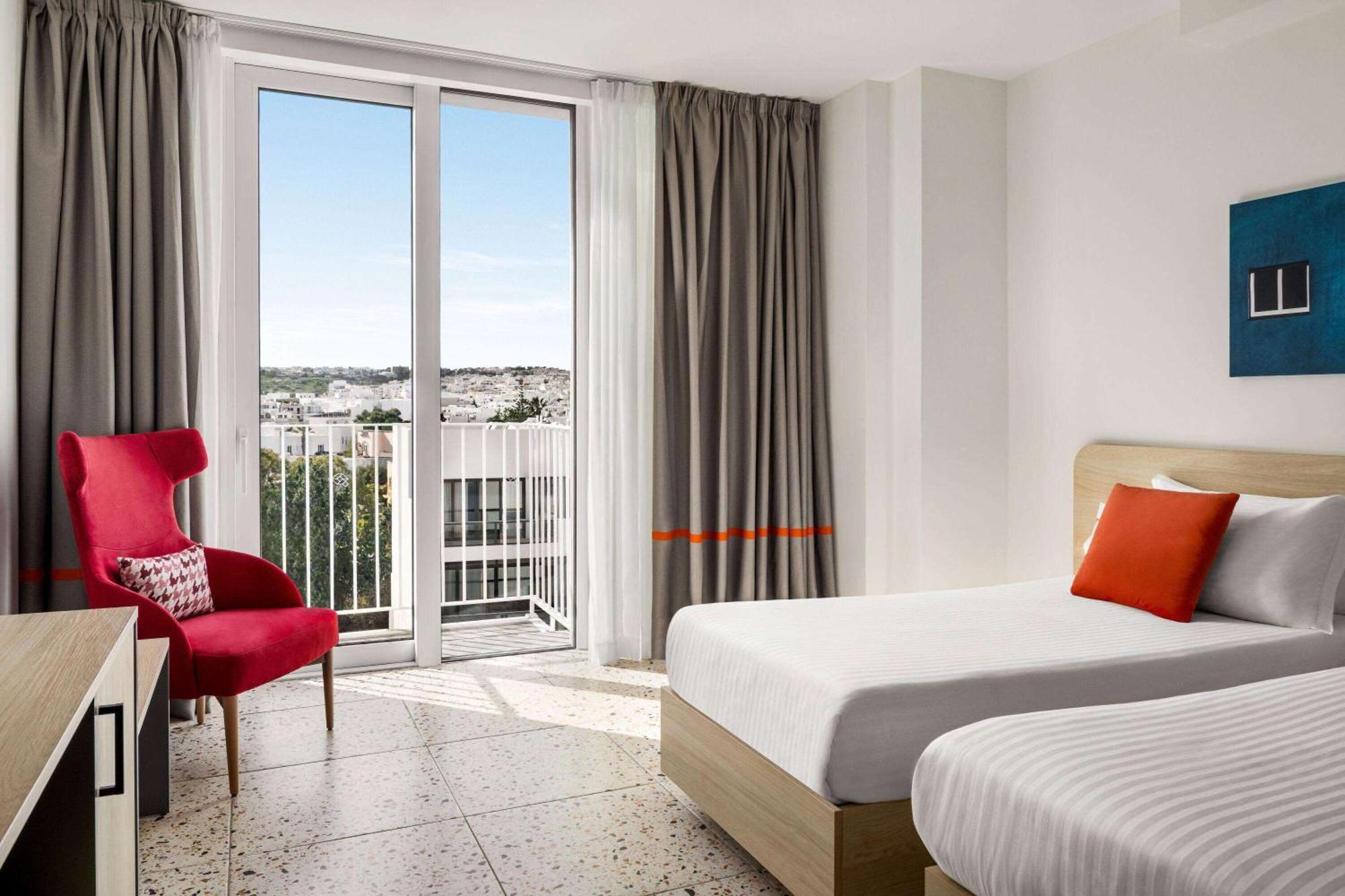 Quadro Hotel, Trademark Collection By Wyndham Saint Julian's Luaran gambar