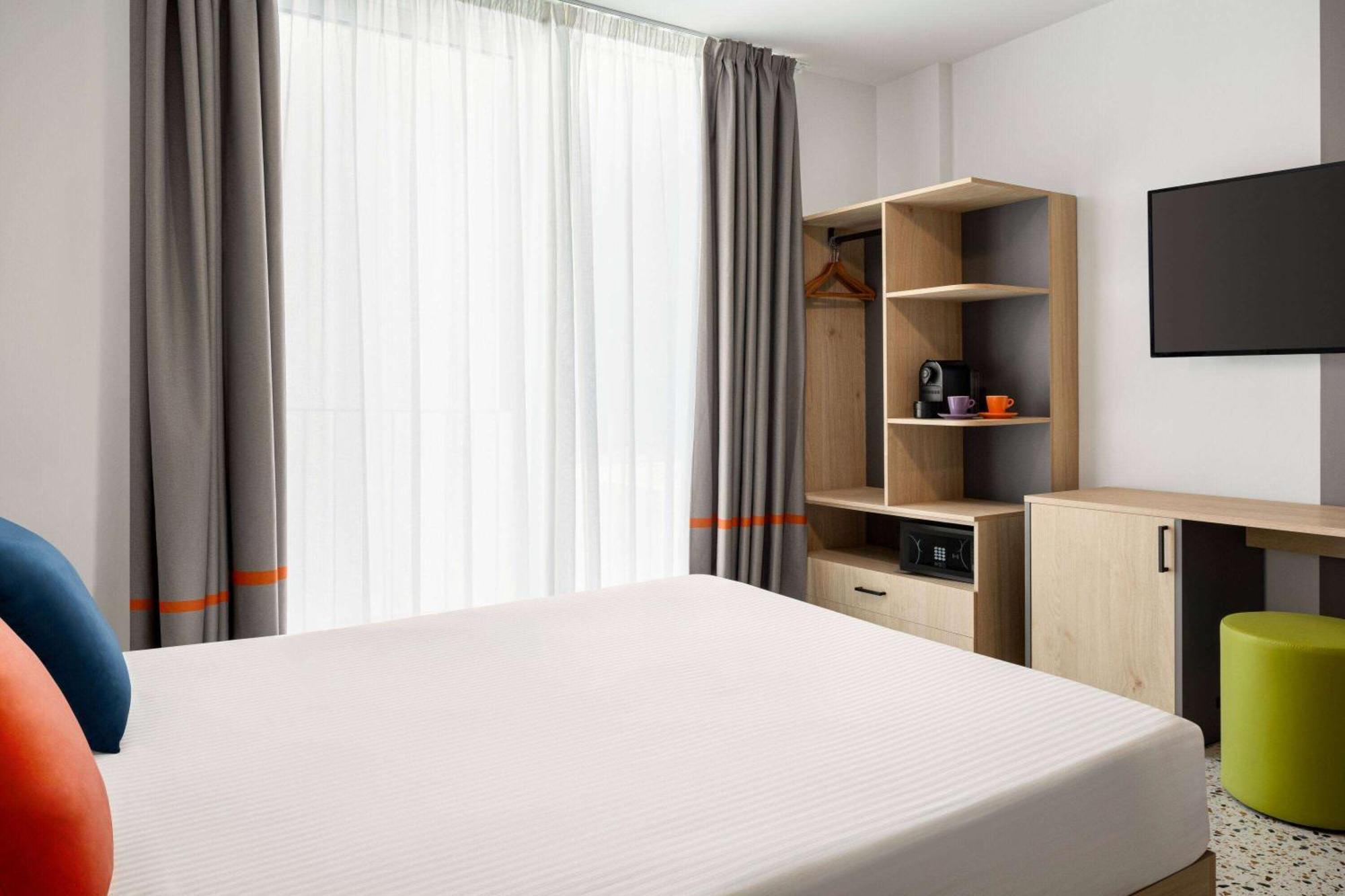 Quadro Hotel, Trademark Collection By Wyndham Saint Julian's Luaran gambar