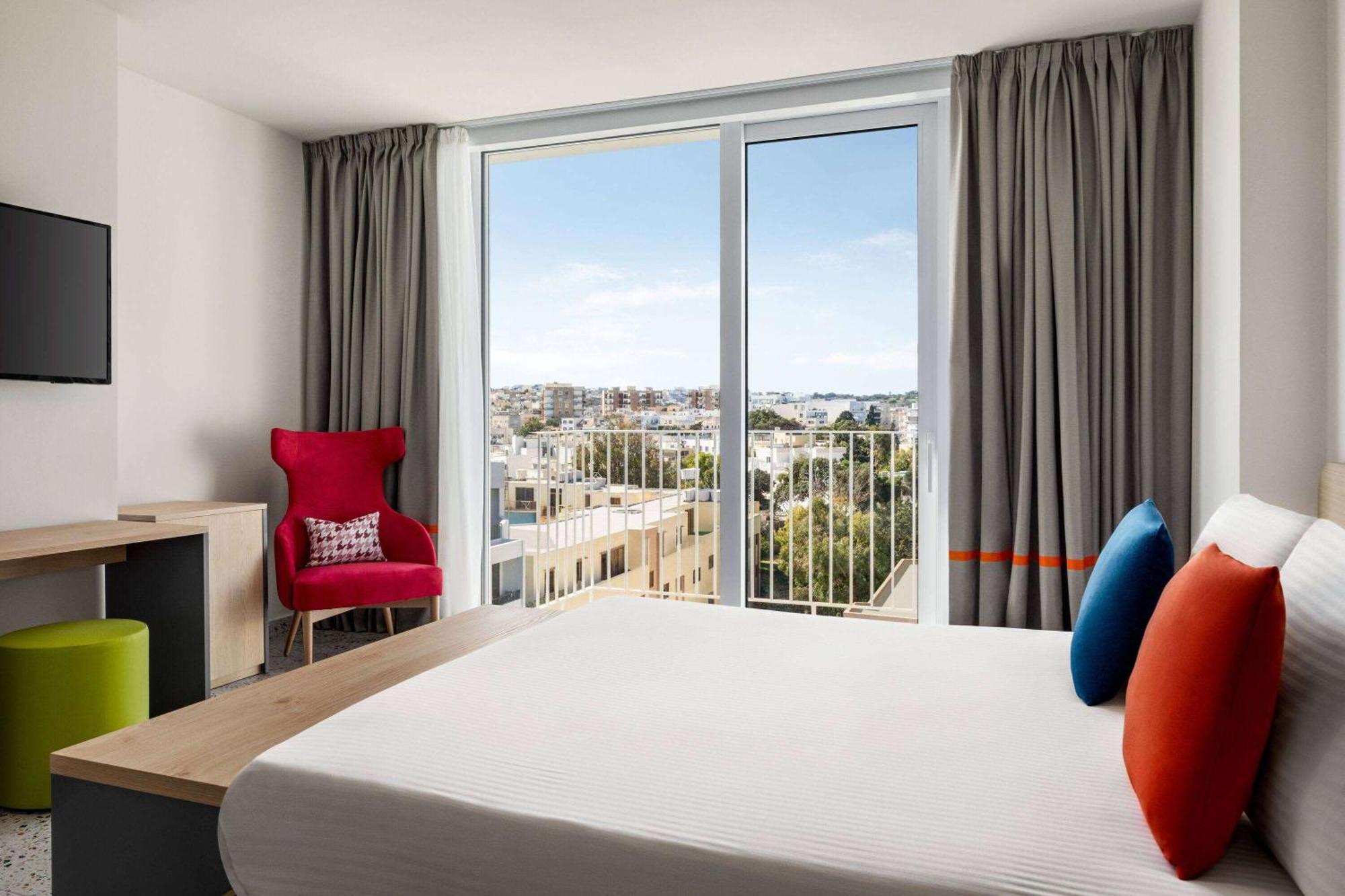 Quadro Hotel, Trademark Collection By Wyndham Saint Julian's Luaran gambar
